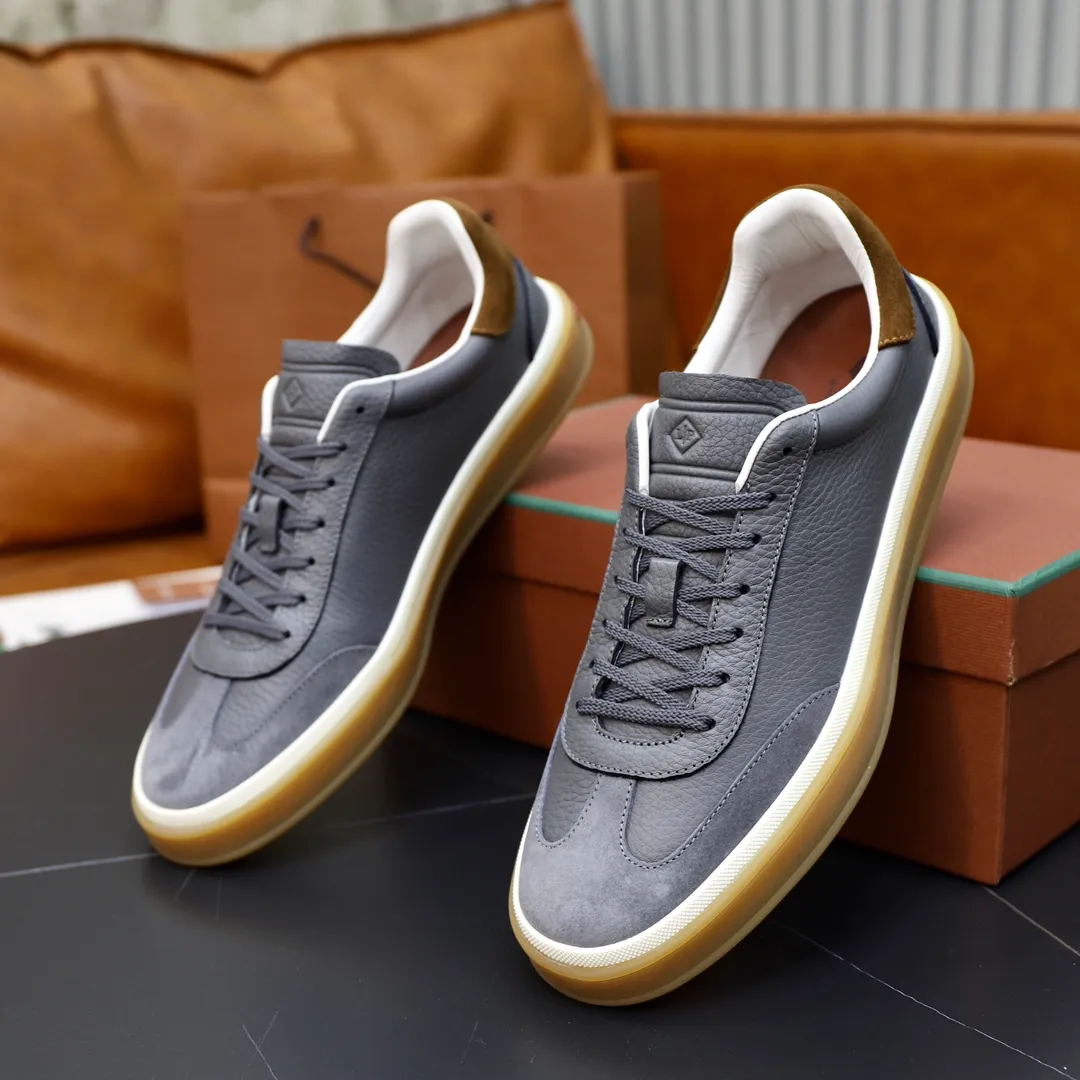 Men's Men's Shoes💰540💰••New Products•• LoroPian*_Noyo-Pianya New men's casual moral training sneakers, LP lace-up casual shoes!  Made of original imported soft cowhide and suede fabric, it highlights the sporty style. The heel is decorated with logo embossing and the original molding. The raw rubber translucent sole combined with the color welt adds a sense of modernity to the shoe. The shoe is overall refreshing and easy to match with style. It has a full cowhide lining for the feet. The original box packaging at the counter comes with wooden balls and a dust bag! Size: 38-44 (.45 customized)